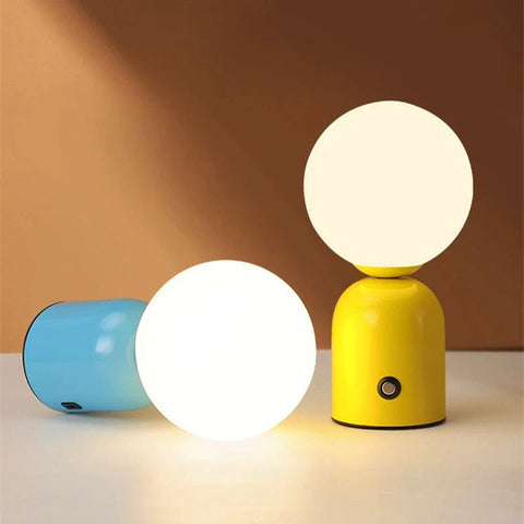 lampe bleue et jaune