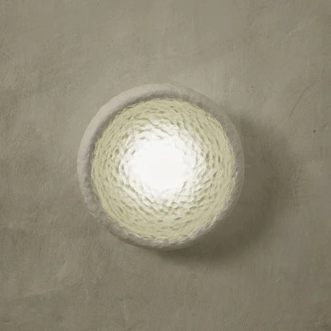 applique murale ronde allumee