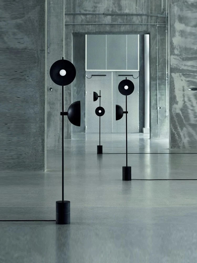 lampadaire minimaliste noir luxe