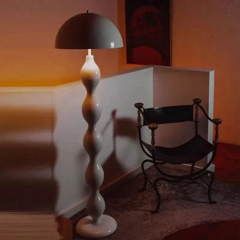 lampadaire moderne salon gris champi