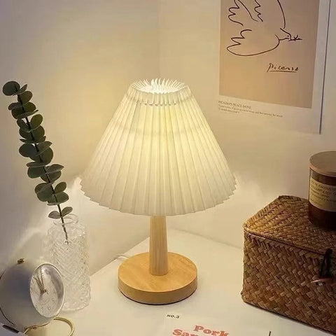 lampe de chevet en bois blanc