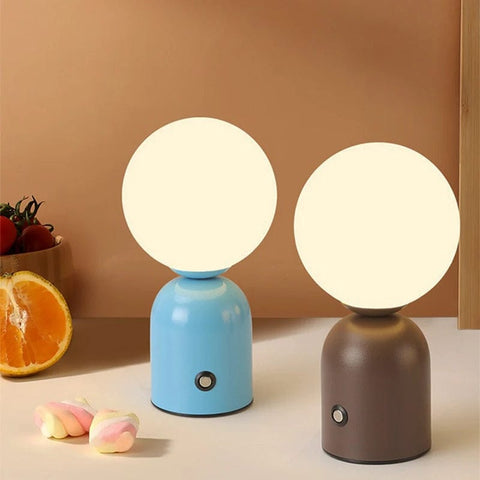 lampe bleue et marron
