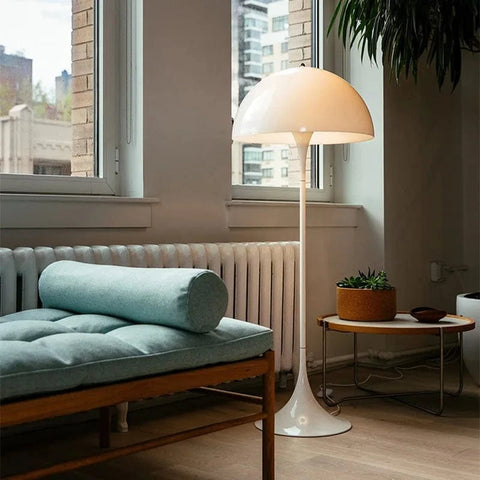 le lampadaire champignon blanc