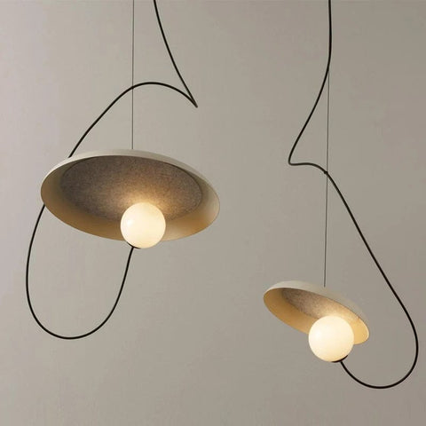 plafonnier blanc de salon et moderne