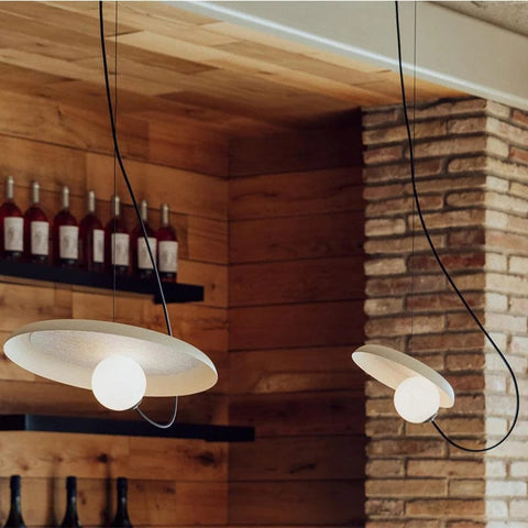 plafonnier blanc salon bar